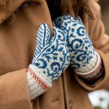 Laine | 52 Weeks of Accessories | Knitting Book | Knitting Patterns, , For those who love knitting hats, shawls, socks and mittens, but it also includes other fun projects such as cowls, hoods, headbands and bags. Suitable for a range of knitting abilitie