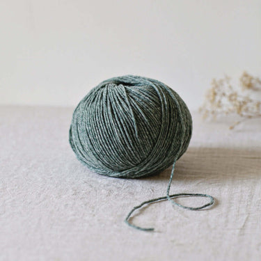 De Rerum Natura | Gilliatt | Merino Yarn, Colour: Eucalyptus, Gilliatt a gorgeous merino wool yarn. An Arran to Worsted weight yarn, top pick for jumper yarn. One of the besting selling merino yarns, from De Rerum Natura, Knit With Me