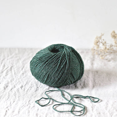 De Rerum Natura | Gilliatt | Merino Yarn, Colour: Cedre, Gilliatt a gorgeous merino wool yarn. An Arran to Worsted weight yarn, top pick for jumper yarn. One of the besting selling merino yarns, from De Rerum Natura, Knit With Me
