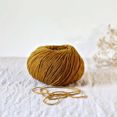 De Rerum Natura | Gilliatt | Merino Yarn, Colour: Dore, Gilliatt a gorgeous merino wool yarn. An Arran to Worsted weight yarn, top pick for jumper yarn. One of the besting selling merino yarns, from De Rerum Natura, Knit With Me