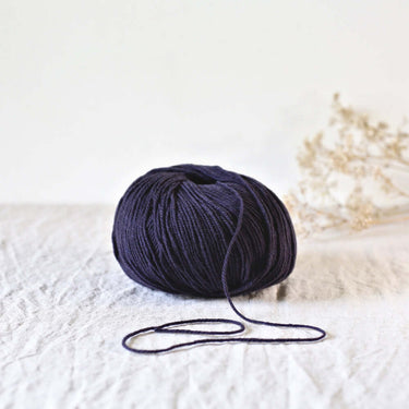 De Rerum Natura | Gilliatt | Merino Yarn, Colour: Figue, Gilliatt a gorgeous merino wool yarn. An Arran to Worsted weight yarn, top pick for jumper yarn. One of the besting selling merino yarns, from De Rerum Natura, Knit With Me