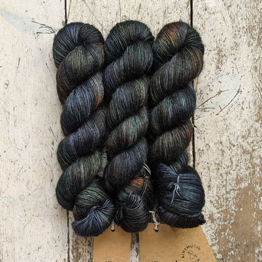 Ainsworth & Prin Merino Floof Singles | Soft Mohair Blend Yarn, Color: Nightjar, Merino Floof Singles by Ainsworth & Prin – a soft, airy yarn of 56% Superwash Merino and 44% Kid Mohair. 100g skein with 400m. Perfect for garments., Knit With Me