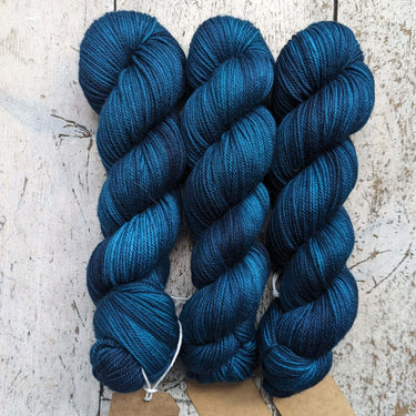 Knitting Shed | A&P Classic Sock 4ply | Merino Sock Yarn, Color: Tides, A hand-dyed 2-ply, fingering weight non, mulesed merino and nylon blend for beautifully soft and durable socks, hats and other accessories., Knit With Me