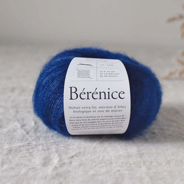 De Rerum Natura| Bérénice | Goat Fibres | Soft Yarn, Color: Delphinium, Bérénice is a unique blend of animal welfare Angora goat and the soft, plump Merino wool from organic Merinos d'Arles. Fingering yarn, dyed from ecological dye, Knit With Me