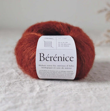De Rerum Natura| Bérénice | Goat Fibres | Soft Yarn, Color: Erable, Bérénice is a unique blend of animal welfare Angora goat and the soft, plump Merino wool from organic Merinos d'Arles. Fingering yarn, dyed from ecological dye, Knit With Me