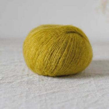 De Rerum Natura| Bérénice | Goat Fibres | Soft Yarn, Color: Genet, Bérénice is a unique blend of animal welfare Angora goat and the soft, plump Merino wool from organic Merinos d'Arles. Fingering yarn, dyed from ecological dye, Knit With Me