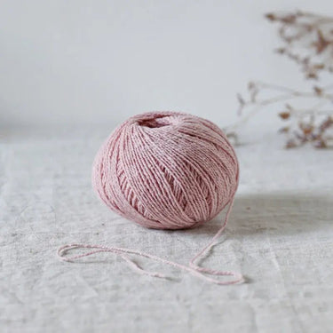 De Rerum Natura | Candide Yarn | Light Wool-Cotton Blend, Colour: Barb A Papa, De Rerum Natura Candide is a soft wool-cotton blend yarn, perfect for spring knits. Naturally dyed, eco-friendly, and ideal for textured stitches. Shop now!, Knit With Me