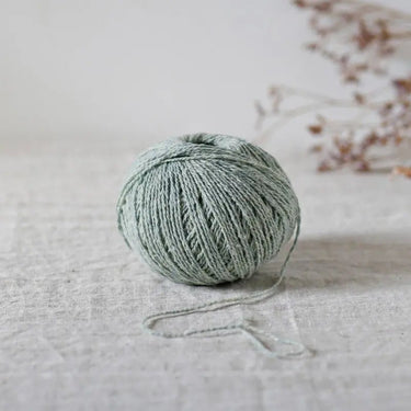 De Rerum Natura | Candide Yarn | Light Wool-Cotton Blend, Colour: Sirene, De Rerum Natura Candide is a soft wool-cotton blend yarn, perfect for spring knits. Naturally dyed, eco-friendly, and ideal for textured stitches. Shop now!, Knit With Me