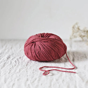 De Rerum Natura | Cyrano | Chunky Yarn, Color: Bois de rose, Discover Cyrano by De Rerum Natura, a soft chunky yarn perfect for chunky knit blankets, chunky knitting wool, and cosy projects. Shop this aran wool now!, Knit With Me