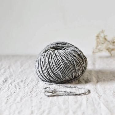 De Rerum Natura | Cyrano | Chunky Yarn, Color: Goéland, Discover Cyrano by De Rerum Natura, a soft chunky yarn perfect for chunky knit blankets, chunky knitting wool, and cosy projects. Shop this aran wool now!, Knit With Me