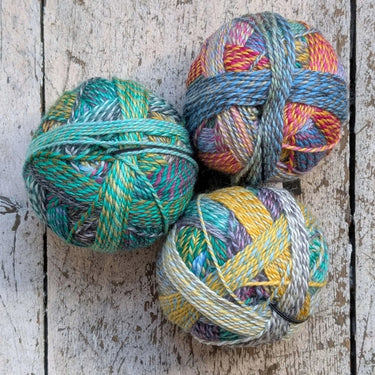 Schoppel | Edition 3 | Sport Weight Yarn, colour: All Inclusive 2511, Extra-fine merino wool from Schoppel with stunning gradient colourway, from superwash wool. This machine washable merino yarn is an alternative for spincycle, Knit With Me