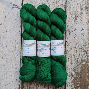 Wild Atlantic| Emer | Organic Merino Wool, Colour: Emerald Isle, Emer is a beautifully squishable organic merino wool. This fine base is wonderfully soft, making it the perfect match for next to skin garments and accessories. 4-ply/fingering weight 100g/4