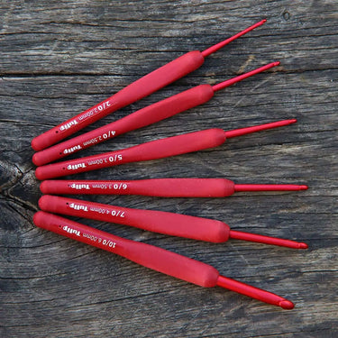 Tulip | Etimo Crochet Hook | Ergonomic Soft Grip, Size: 0.2mm to 7mm, Shop Tulip Etimo hooks with ergonomic grips for smooth, fatigue-free crocheting. Soft cushion handle & sleek hook tip for effortless stitching., Knit With Me