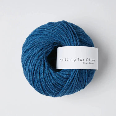 Knitting for Olive Heavy Merino yarn in blue, made from 100% Merino wool from New Zealand.