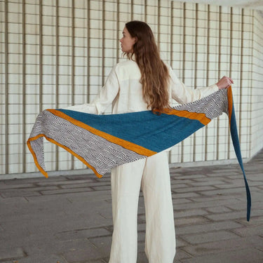 Laine 26 Autumn Issue - Knit With Me