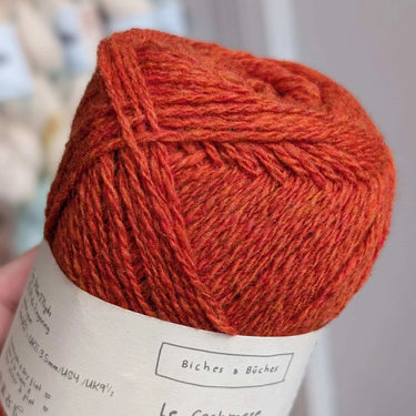 Le Cashmere & Lambswool | Biches & Buches, colour: Medium Blue Black, Made from Cashmere and Lambswool. This fingering yarn is soft and light from the cashmere yarn and the tweed from the lambswool yarn., Knit With Me