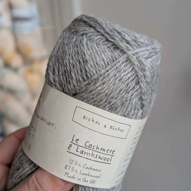 Le Cashmere & Lambswool | Biches & Buches, colour: Medium Blue Black, Made from Cashmere and Lambswool. This fingering yarn is soft and light from the cashmere yarn and the tweed from the lambswool yarn., Knit With Me