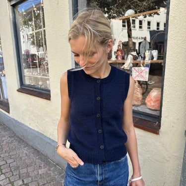 Maggie Vest | PetiteKnit | Printed Pattern in option at Knit With Me yarn shop