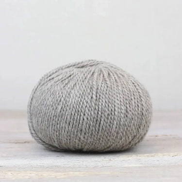 he Fibre Co. | &Make Aran | Highland Wool Alpaca Yarn, Color: Silver Screen, &Make Aran yarn is made from Highland wool and alpaca. An aran weight yarn made from twisted 2-ply with bright colours and hardwearing yarn. A great &Make yarn, Knit With Me