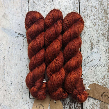 Ainsworth & Prin Merino Floof Singles | Soft Mohair Blend Yarn, Color: Hip Hip, Merino Floof Singles by Ainsworth & Prin – a soft, airy yarn of 56% Superwash Merino and 44% Kid Mohair. 100g skein with 400m. Perfect for garments., Knit With Me