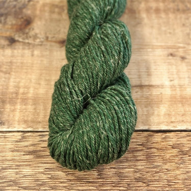 Carol Fellor | Stolen Stitches | Nua Worsted | Cosy Yarn, Colour: Sea Veggies, Soft worsted merino yarn with yak & linen—Nua is bouncy, non-superwash & ideal knitting wool UK for garments, accessories & textured knits., Knit With Me