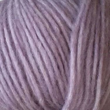 Camarose | Snefnug – Light, Soft Alpaca & Cotton Yarn, Color: 7358 LYSE LILLA, Express your colour style with Snefnug’s baby alpaca, cotton, and merino blend. Light, soft yarn for handknit sweaters, vests, and accessories., Knit With Me