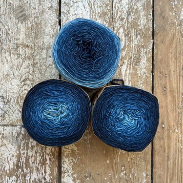 Snek | Bilum | Hand - dyed Gradient Colour Changing in 06 FREDI option at Knit With Me yarn shop