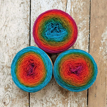 Snek | Bilum | Hand-dyed Gradient Colour Changing - Knit With Me