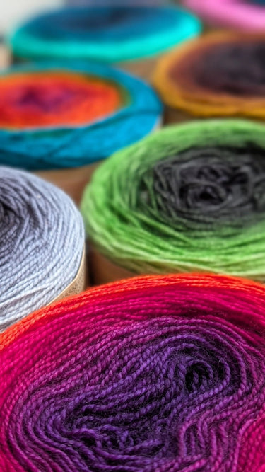 Snek | Bilum | Hand-dyed Gradient Colour Changing - Knit With Me