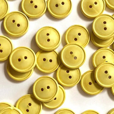 12mm opaque lemon wooden buttons (K3) scattered on a surface, showcasing the opaque lemon color and wooden texture with a rim design