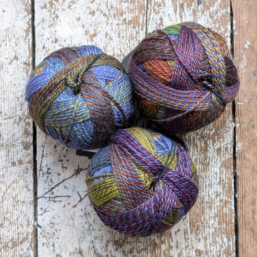 Schoppel | Edition 3 | Sport Weight Yarn, colour: Milestone 2266, Extra-fine merino wool from Schoppel with stunning gradient colourway, from superwash wool. This machine washable merino yarn is an alternative for spincycle, Knit With Me