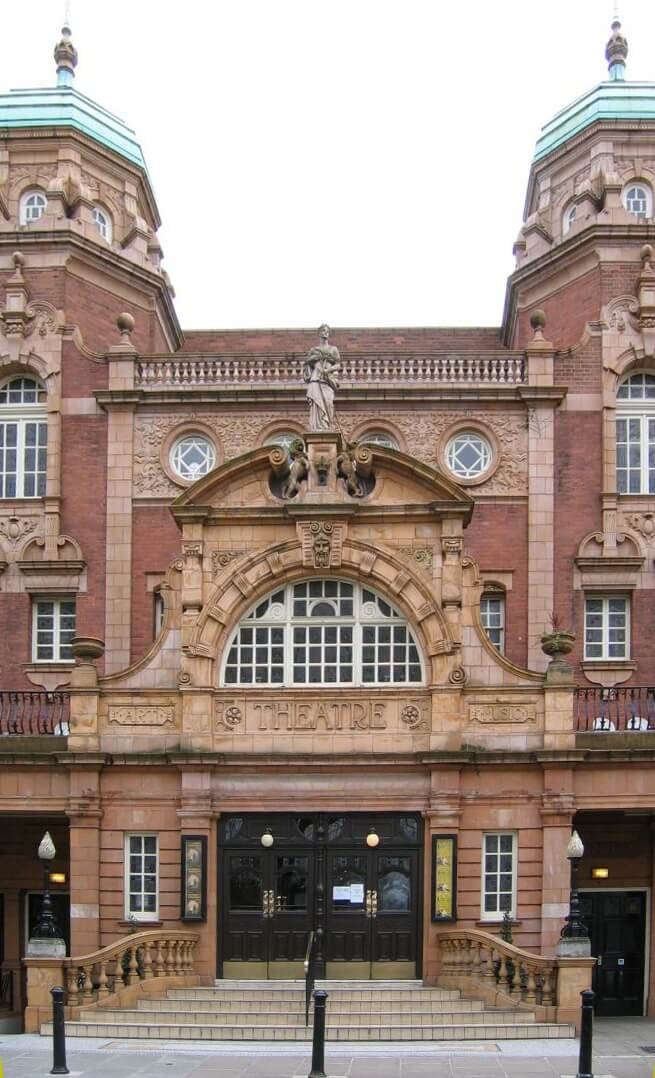 Richmond Theatre entrance near knitting shop