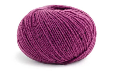Lamana | Como | Super Fine Merino, Color: 32T Lilac/Black Tweed, Lamana Como is ultra-soft merino wool, perfect for double knitting wool (DK wool) projects. This DK yarn offers warmth, lightness, and quality! 25g DK yarn, Knit With Me
