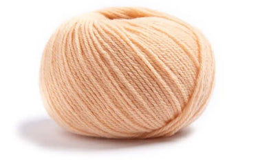 Lamana | Como | Super Fine Merino, Color: 44 Peach, Lamana Como is ultra-soft merino wool, perfect for double knitting wool (DK wool) projects. This DK yarn offers warmth, lightness, and quality! 25g DK yarn, Knit With Me