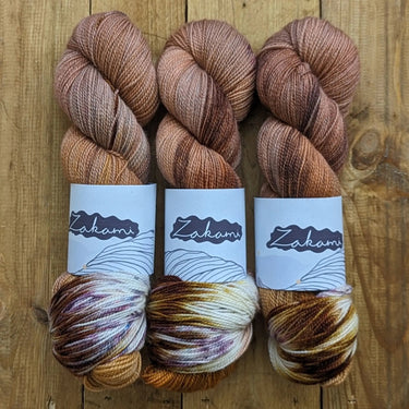 Zakami | Corriedale | Small Batch Yarn, Colour: Akashic Records, Corriedale strikes the perfect balance of hard-wearing and supple. This yarn is perfect for socks and other projects such as hats and jumpers and offers great stitch definition. It works as