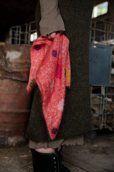 Cultivate: Knitting the Beauty of Nature, , In Cultivate, Dee Hardwicke and Jonna Helin come together to celebrate the beauty of everyday simplicity through the art of knitting. Featuring 20 timeless patterns, this collection blends Dee’s botanical scarve
