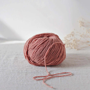 De Rerum Natura | Cyrano | Chunky Yarn, Color: Argile, Discover Cyrano by De Rerum Natura, a soft chunky yarn perfect for chunky knit blankets, chunky knitting wool, and cosy projects. Shop this aran wool now!, Knit With Me