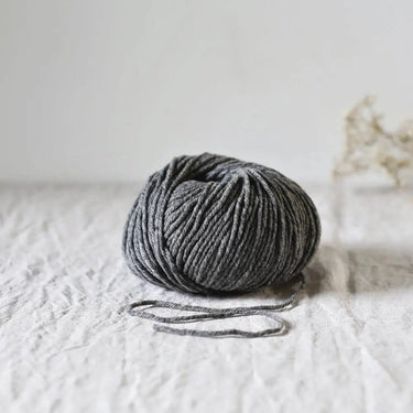 De Rerum Natura | Cyrano | Chunky Yarn, Color: Granit, Discover Cyrano by De Rerum Natura, a soft chunky yarn perfect for chunky knit blankets, chunky knitting wool, and cosy projects. Shop this aran wool now!, Knit With Me