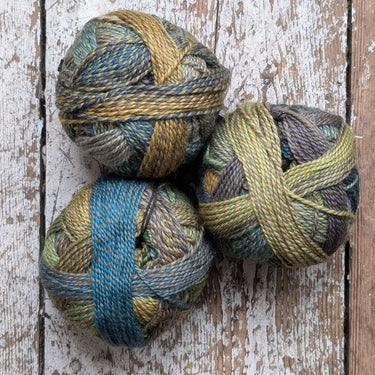 Schoppel | Edition 3 | Sport Weight Yarn, colour: Soil sample 2297, Extra-fine merino wool from Schoppel with stunning gradient colourway, from superwash wool. This machine washable merino yarn is an alternative for spincycle, Knit With Me