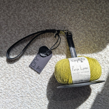 Gyrit Yarn Holder | muud premium knitting accessories in Black option at Knit With Me yarn shop