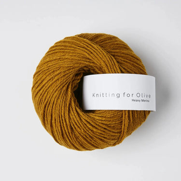 Knitting for Olive Heavy Merino yarn in mustard color, 100% Merino wool, sustainable and soft knitting material from New Zealand.