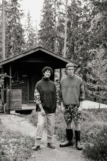 Laine Magazine Issue 13, Winter 2021, , Laine Magazine Issue 13, Winter 2021 is called Usnea. As always, this issue is packed with inspiring stories, beautiful photography and warming knitwear (as well as one crochet shawl!). In this issue, Laine showcase