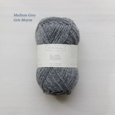 Le Petit Lambswool | Biches and Buches, colour: Medium Grey, The lambswool blend provides the perfect balance of structure and drape. This fingering-weight yarn is a Scottish lambswool with tweed yarn speckles. , Knit With Me