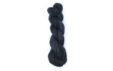Lamana | Piura Arte Lace Yarn | Hand-Dyed Baby Alpaca, Color: 04 Anthracite, Lamana Piura Arte is a luxurious lace-weight yarn made from pure baby alpaca. Soft yet structured, it’s perfect solo or held double for elegant and modern knits, Knit With Me