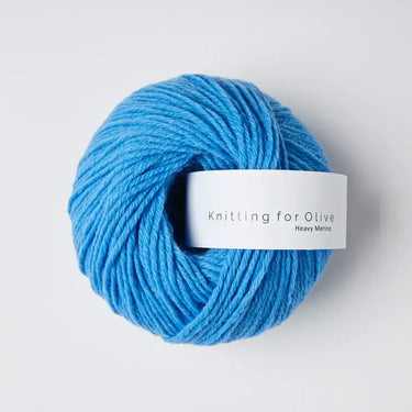 Knitting for Olive Heavy Merino yarn in vibrant blue, 100% Merino wool from New Zealand, eco-friendly and mulesing-free.